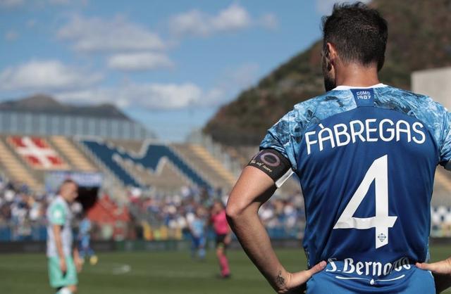 到旗杆附近 到旗杆附近