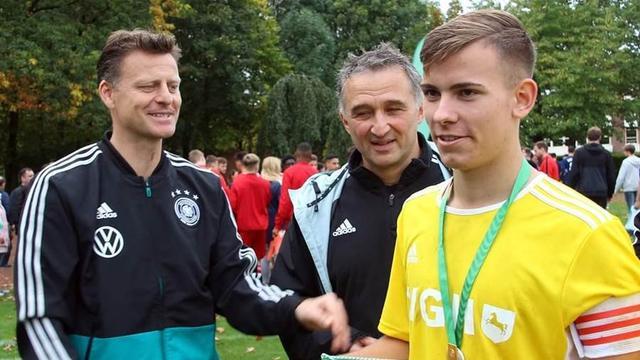 了更多的青 了更多的青