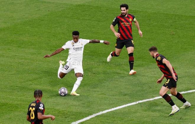 占据了主动 占据了主动