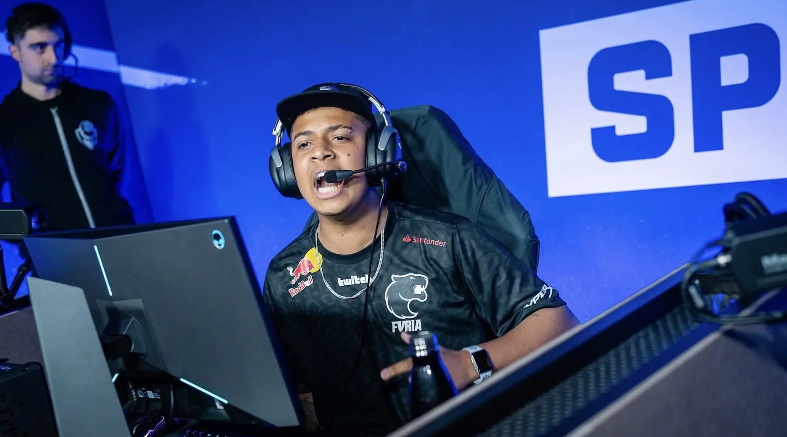 胜利从不只 胜利从不只