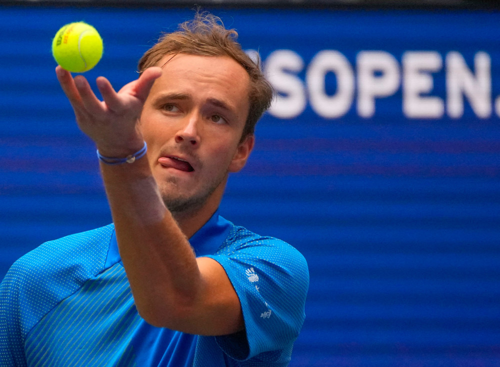 强侧手递手 强侧手递手